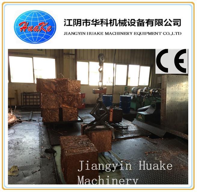 Macchina di 200 Ton Hydraulic Scrap Baling Press 4