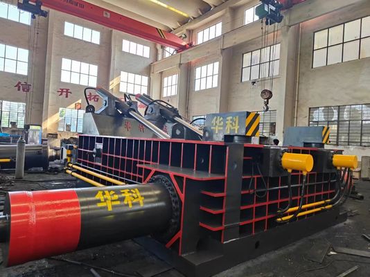 comprare Pressa di scarti di metallo versatile con motori 3x37KW e controllo remoto PLC online manufacture