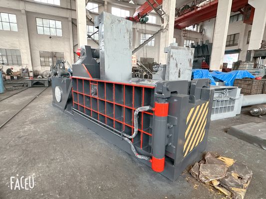 comprare Dispositivo di imballaggio di scarti di metallo completamente automatico di grande cilindrata 3 set di motore da 18,5 kW online manufacture