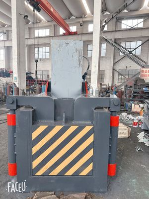 comprare Pressa di riciclaggio idraulico di scarti di metallo / macchina di riciclaggio di metallo con controllo PLC online manufacture